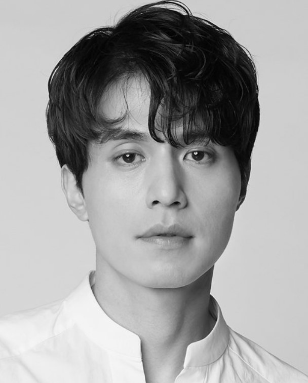 이동욱